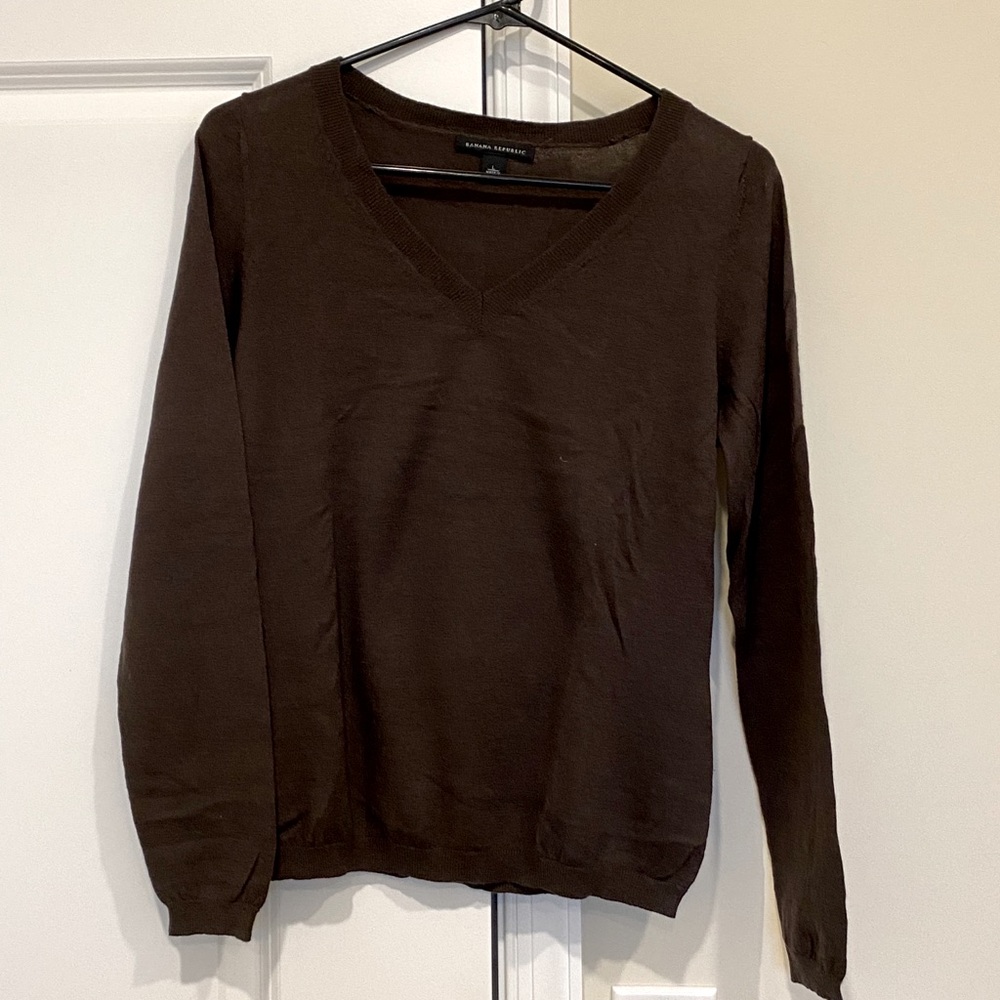 Banana Republic - V-neck Sweater